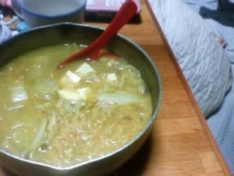 野菜たっぷりインスタントタイラーメン